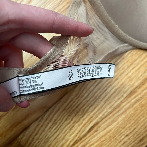 Victoria’s Secret Lace Push-Up Bra 34DD - Picture 7 of 7